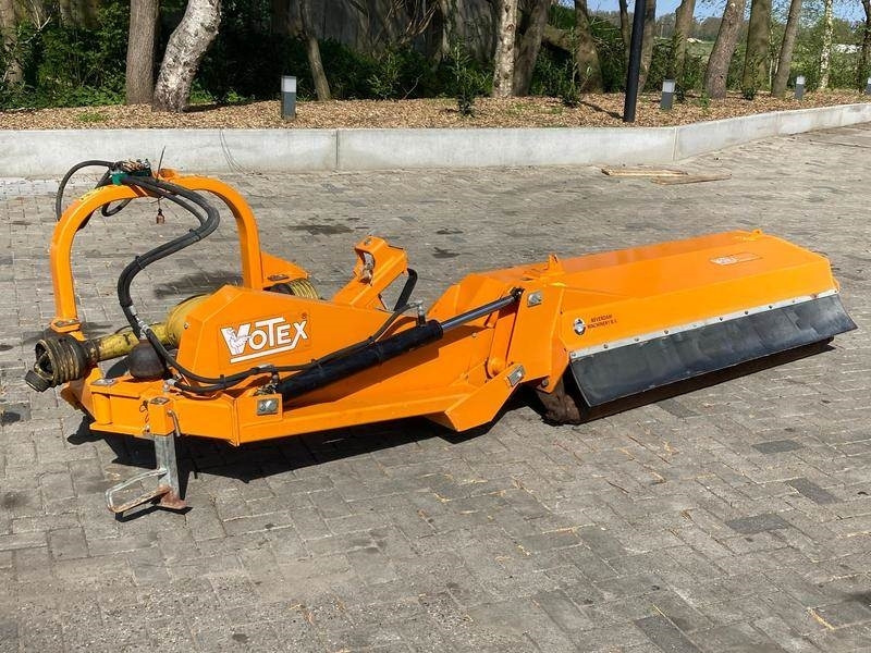 Votex Roadmaster 1902S - מכסחת שוליים: תמונה 4 Votex Roadmaster 1902S - מכסחת שוליים: תמונה 4