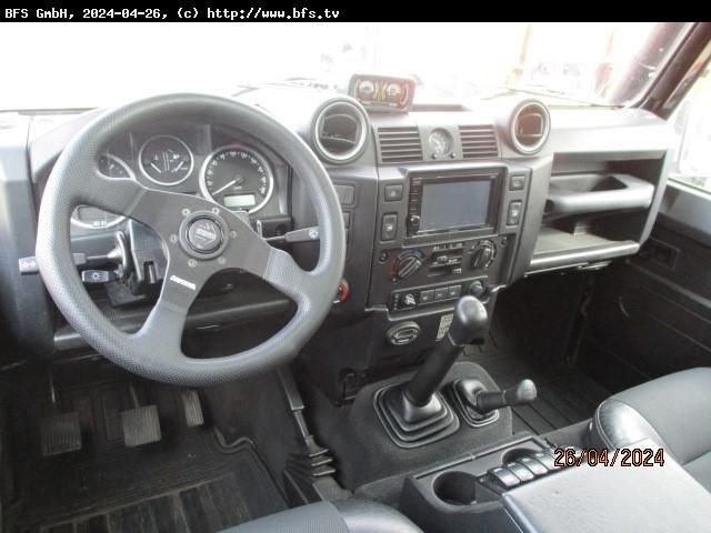 Defender 110 Td4 Land Rover Defender 110 TD4 - משאית גרירה, כלי רכב מסחרי: תמונה 3 Defender 110 Td4 Land Rover Defender 110 TD4 - משאית גרירה, כלי רכב מסחרי: תמונה 3