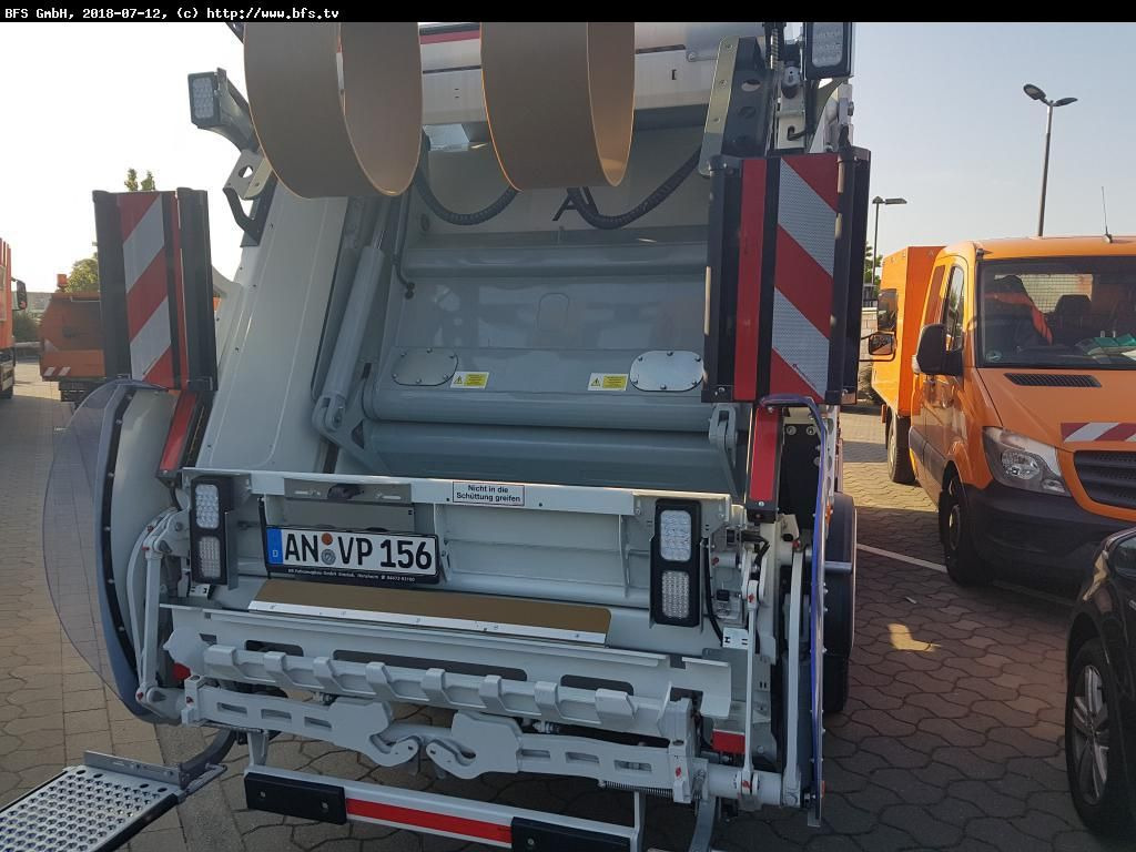 FUSO Canter 9C18 AMT 4x2 HS HL 8,5 t Olympus M - משאית אשפה: תמונה 4 FUSO Canter 9C18 AMT 4x2 HS HL 8,5 t Olympus M - משאית אשפה: תמונה 4