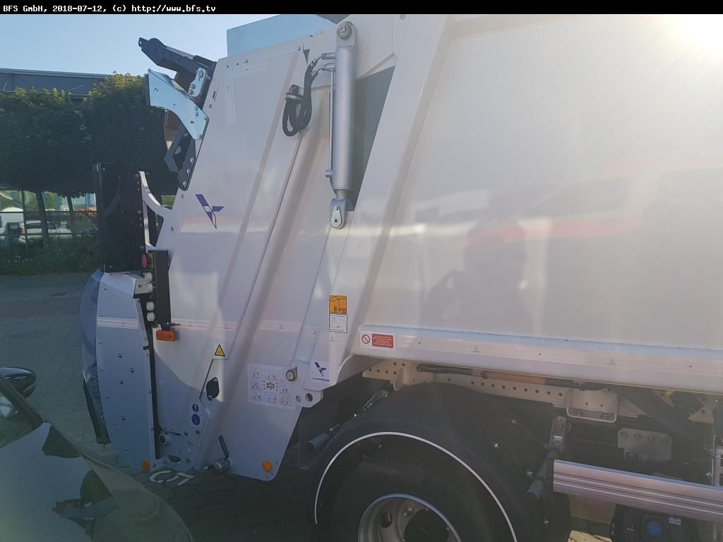 FUSO Canter 9C18 AMT 4x2 HS HL 8,5 t Olympus M - משאית אשפה: תמונה 2 FUSO Canter 9C18 AMT 4x2 HS HL 8,5 t Olympus M - משאית אשפה: תמונה 2