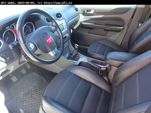 Ford Focus Turnier 1.6 TDCI - כלי רכב מסחרי עם לוח: תמונה 4 Ford Focus Turnier 1.6 TDCI - כלי רכב מסחרי עם לוח: תמונה 4