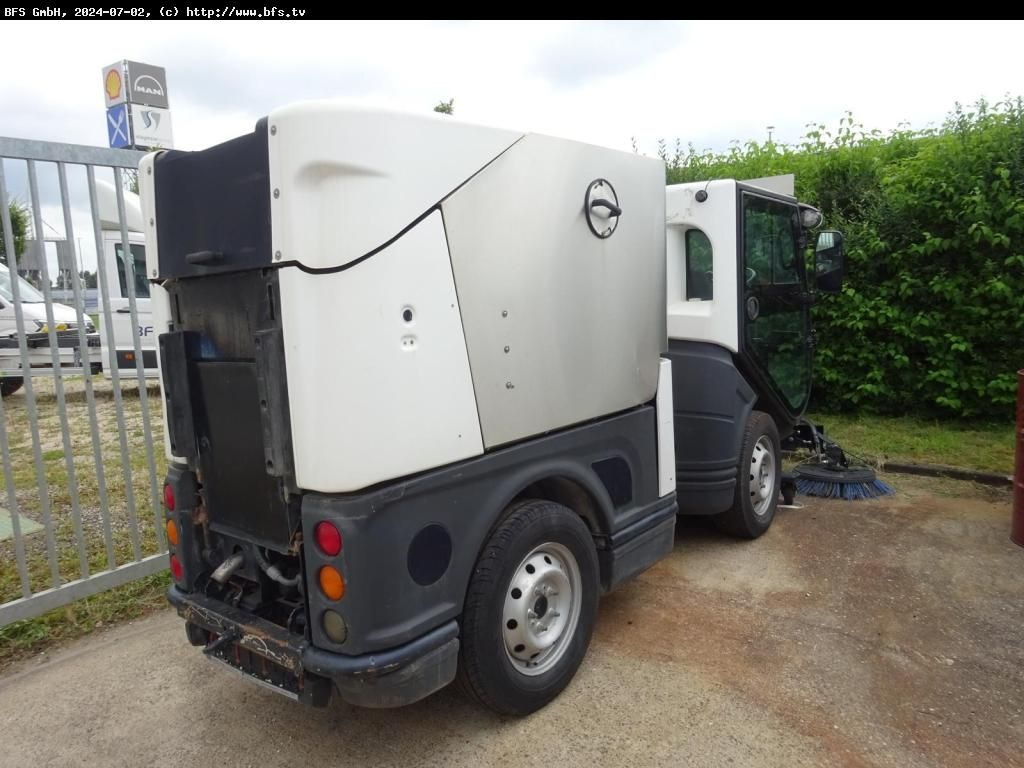 JungoJet 3500 Gehwegtauglich JungoJet 3500 Gehwegtauglich - מטאטא כבישים: תמונה 4 JungoJet 3500 Gehwegtauglich JungoJet 3500 Gehwegtauglich - מטאטא כבישים: תמונה 4