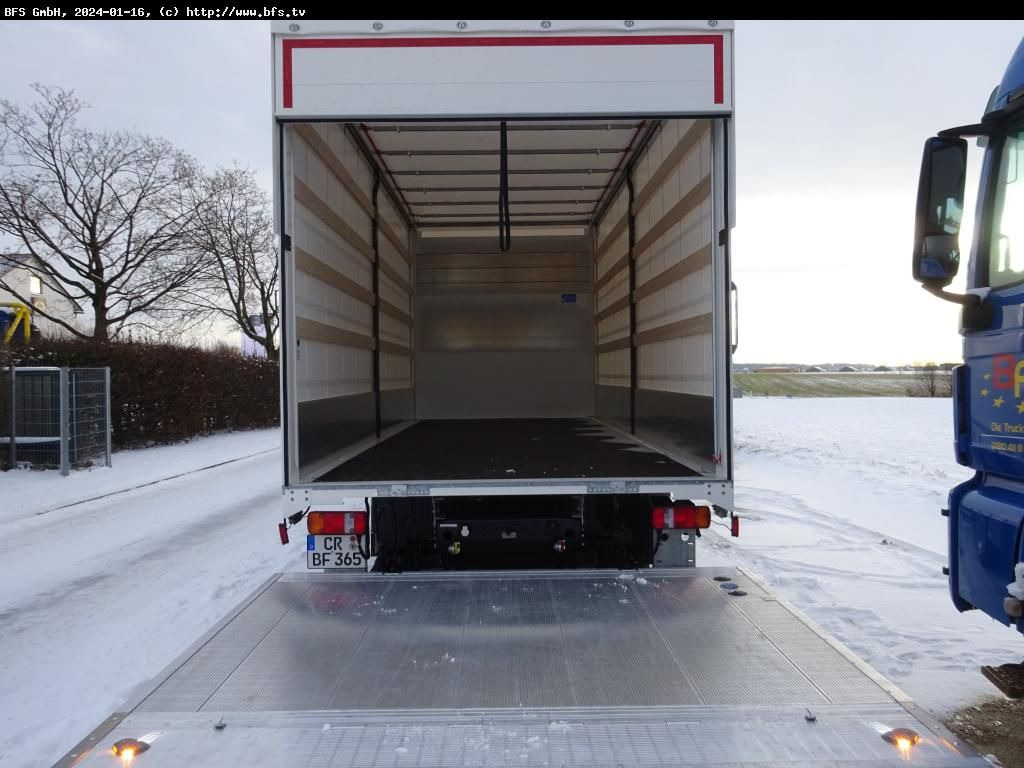 MAN TGL (TG3) 8.190 4x2 BL CH - כלי רכב מסחרי עם וילונות צד: תמונה 3 MAN TGL (TG3) 8.190 4x2 BL CH - כלי רכב מסחרי עם וילונות צד: תמונה 3