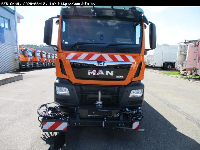 MAN TGS 18.400 4X2 BL Bucher OF 8000 RS Drehjet beid - מטאטא כבישים: תמונה 2 MAN TGS 18.400 4X2 BL Bucher OF 8000 RS Drehjet beid - מטאטא כבישים: תמונה 2