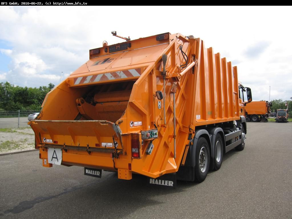 MAN TGS 28.320 6x2-4 BL Sperrmüll Haller M21 x1 C oh - משאית אשפה: תמונה 2 MAN TGS 28.320 6x2-4 BL Sperrmüll Haller M21 x1 C oh - משאית אשפה: תמונה 2