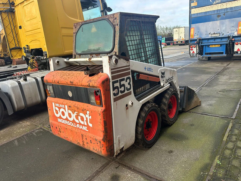 Bobcat 553 - מעמיס היגוי החלקה: תמונה 4 Bobcat 553 - מעמיס היגוי החלקה: תמונה 4