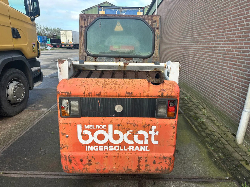 Bobcat 553 - מעמיס היגוי החלקה: תמונה 5 Bobcat 553 - מעמיס היגוי החלקה: תמונה 5