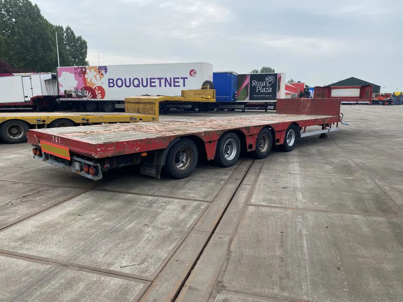 Bodex 4 AXEL 6 METER EXTENDABLE - סמיטריילר עם מטען נמוך: תמונה 4 Bodex 4 AXEL 6 METER EXTENDABLE - סמיטריילר עם מטען נמוך: תמונה 4