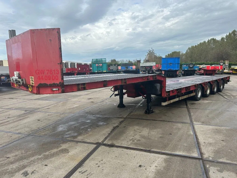 Bodex 4 AXLE, EXTANDABLE - סמיטריילר עם מטען נמוך: תמונה 1 Bodex 4 AXLE, EXTANDABLE - סמיטריילר עם מטען נמוך: תמונה 1