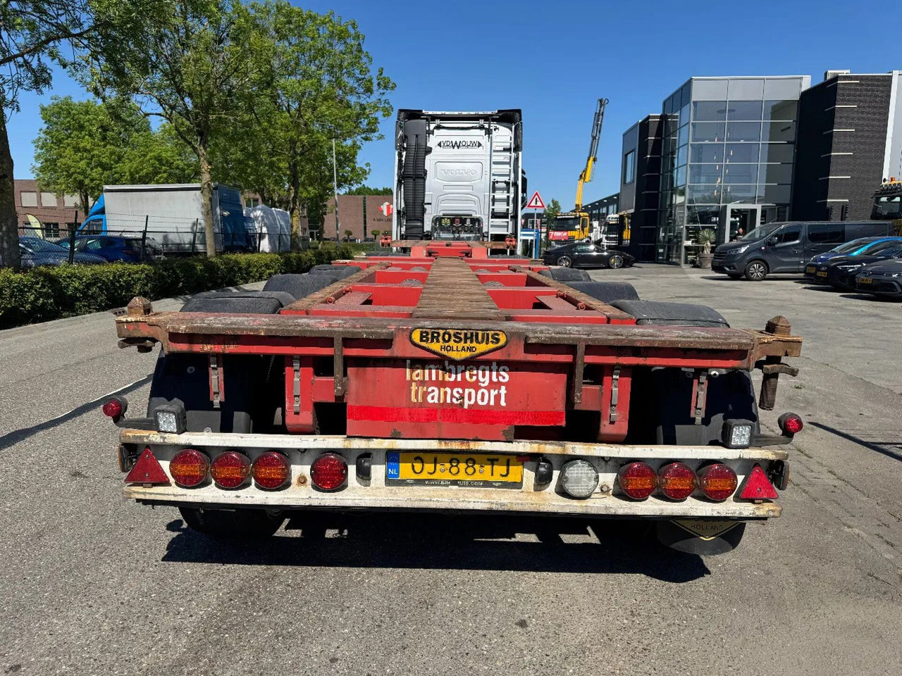 Broshuis 3 UCC-39/45 EU - 3 AXLE SAF + LIFTING AXLE - סמיטריילר מוביל מכולות/ החלפת גוף: תמונה 3 Broshuis 3 UCC-39/45 EU - 3 AXLE SAF + LIFTING AXLE - סמיטריילר מוביל מכולות/ החלפת גוף: תמונה 3