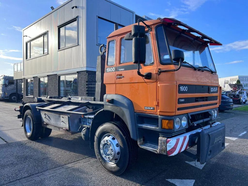 DAF 1900 TURBO 4X4 HOOKLIFT - משאית הרמת וו: תמונה 3 DAF 1900 TURBO 4X4 HOOKLIFT - משאית הרמת וו: תמונה 3