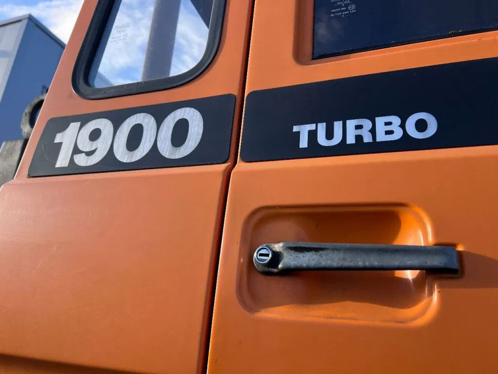 DAF 1900 TURBO 4X4 HOOKLIFT - משאית הרמת וו: תמונה 4 DAF 1900 TURBO 4X4 HOOKLIFT - משאית הרמת וו: תמונה 4