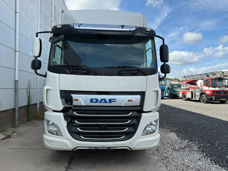 DAF CF 320 4X2 - EURO 6 - 19 TON + DHOLLANDIA - משאית תיבה: תמונה 2 DAF CF 320 4X2 - EURO 6 - 19 TON + DHOLLANDIA - משאית תיבה: תמונה 2