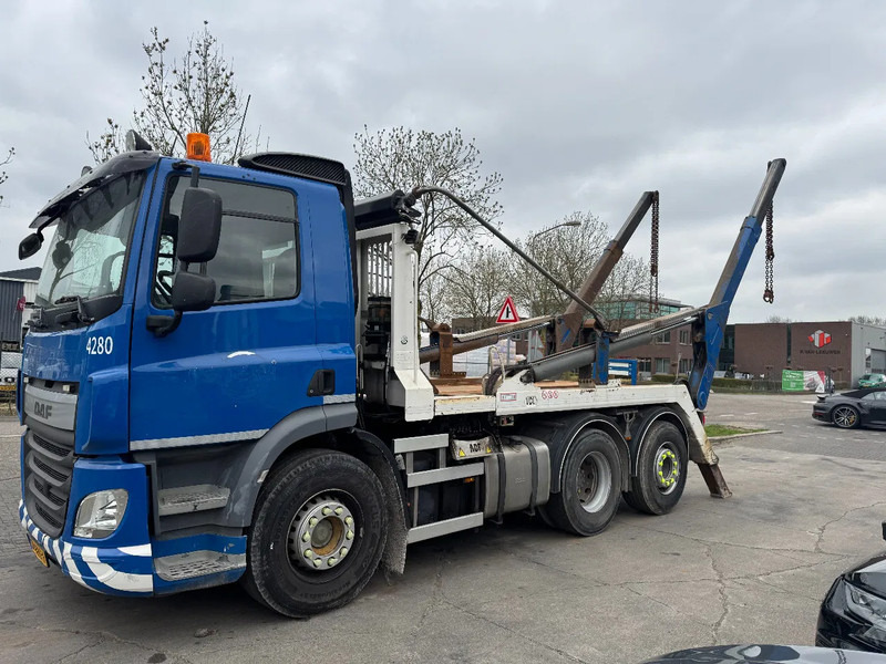 DAF CF 400 6X2 - EURO 6 + VDL P-18 + REMOTE + LIFT AXLE - משאית דילוג העמסה: תמונה 1 DAF CF 400 6X2 - EURO 6 + VDL P-18 + REMOTE + LIFT AXLE - משאית דילוג העמסה: תמונה 1