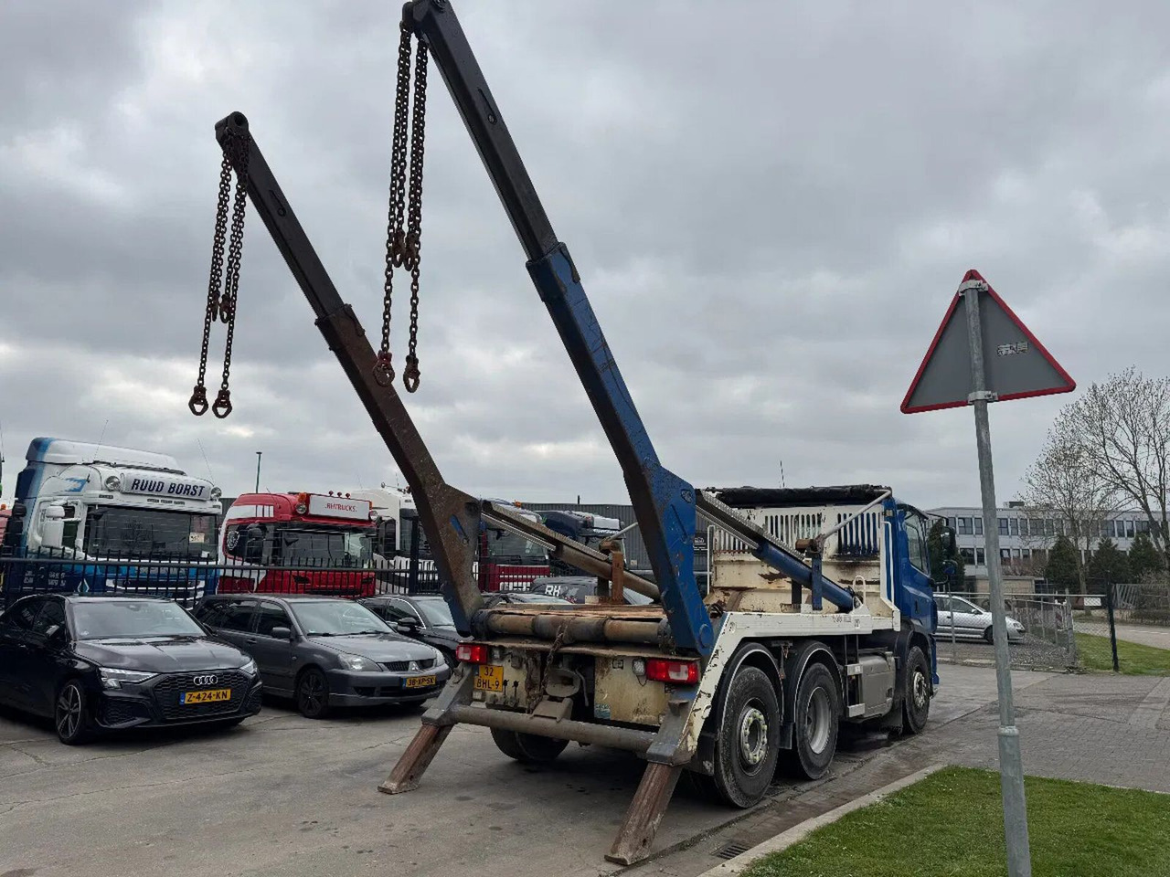 DAF CF 400 6X2 - EURO 6 + VDL P-18 + REMOTE + LIFT A - מזהיר: תמונה 4 DAF CF 400 6X2 - EURO 6 + VDL P-18 + REMOTE + LIFT A - מזהיר: תמונה 4