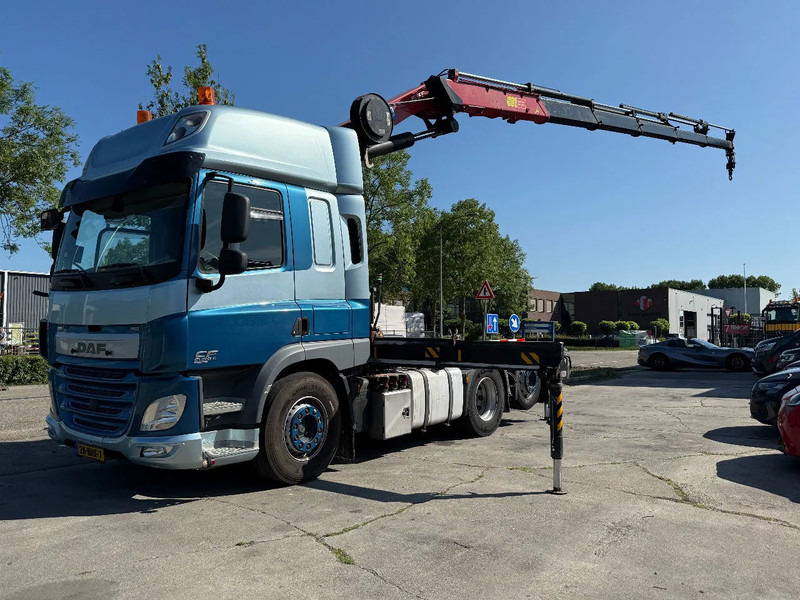 DAF CF 440 6X2 EURO 6 + HMF 3220-K5 REMOTE 5E & 6E FUNCTIE - משאית מנוף: תמונה 1 DAF CF 440 6X2 EURO 6 + HMF 3220-K5 REMOTE 5E & 6E FUNCTIE - משאית מנוף: תמונה 1