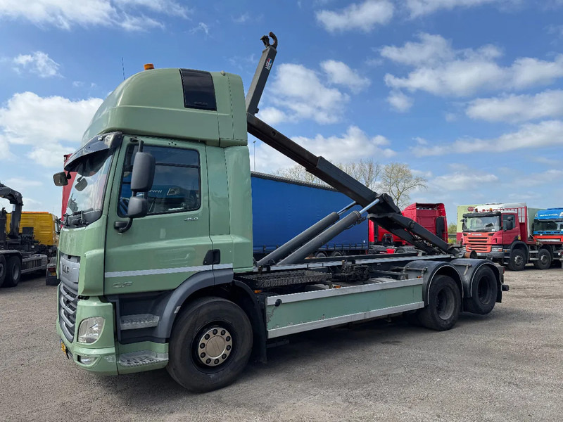 DAF CF 450 6X2 EURO 6 VDL 21T HOOK LIFTING AXLE - משאית הרמת וו: תמונה 1 DAF CF 450 6X2 EURO 6 VDL 21T HOOK LIFTING AXLE - משאית הרמת וו: תמונה 1