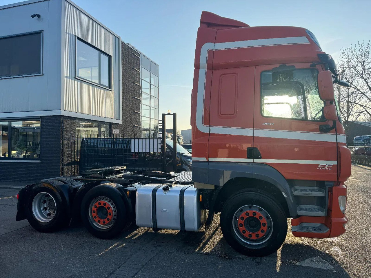 DAF CF 460 6X2 - EURO 6 + LIFT/STEERING AXLE DAF CF 460 6X2 - EURO 6 + LIFT/STEERING AXLE - יחידת טרקטור: תמונה 4 DAF CF 460 6X2 - EURO 6 + LIFT/STEERING AXLE DAF CF 460 6X2 - EURO 6 + LIFT/STEERING AXLE - יחידת טרקטור: תמונה 4