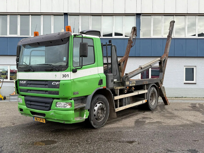 DAF CF 75.310 4X2 HYVALIFT SKIPLOADER MANUAL GEAR FULL STEEL - משאית דילוג העמסה: תמונה 1 DAF CF 75.310 4X2 HYVALIFT SKIPLOADER MANUAL GEAR FULL STEEL - משאית דילוג העמסה: תמונה 1