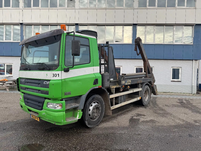 DAF CF 75.310 4X2 HYVALIFT SKIPLOADER MANUAL GEAR FULL STEEL - משאית דילוג העמסה: תמונה 5 DAF CF 75.310 4X2 HYVALIFT SKIPLOADER MANUAL GEAR FULL STEEL - משאית דילוג העמסה: תמונה 5