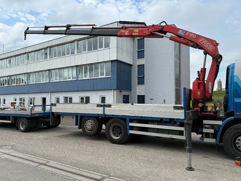 DAF CF 85.380 6X2 + FASSI F190A.24 + REMOTE + WINCH - משאית צד נופל/ שטוחה, משאית מנוף: תמונה 4 DAF CF 85.380 6X2 + FASSI F190A.24 + REMOTE + WINCH - משאית צד נופל/ שטוחה, משאית מנוף: תמונה 4