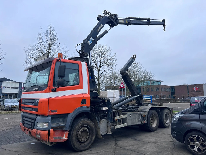 DAF CF 85.380 6X2 + MKG 141 A2 CRANE + 20 TON HOOKLIFT - EURO 3 - MANUAL GEAR - 10 TYRES - משאית מנוף: תמונה 2 DAF CF 85.380 6X2 + MKG 141 A2 CRANE + 20 TON HOOKLIFT - EURO 3 - MANUAL GEAR - 10 TYRES - משאית מנוף: תמונה 2