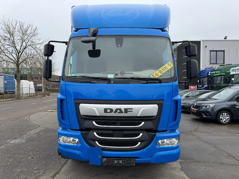 DAF LF 180 4X2 - EURO 6 + DHOLLANDIA LIFT - משאית תיבה: תמונה 2 DAF LF 180 4X2 - EURO 6 + DHOLLANDIA LIFT - משאית תיבה: תמונה 2