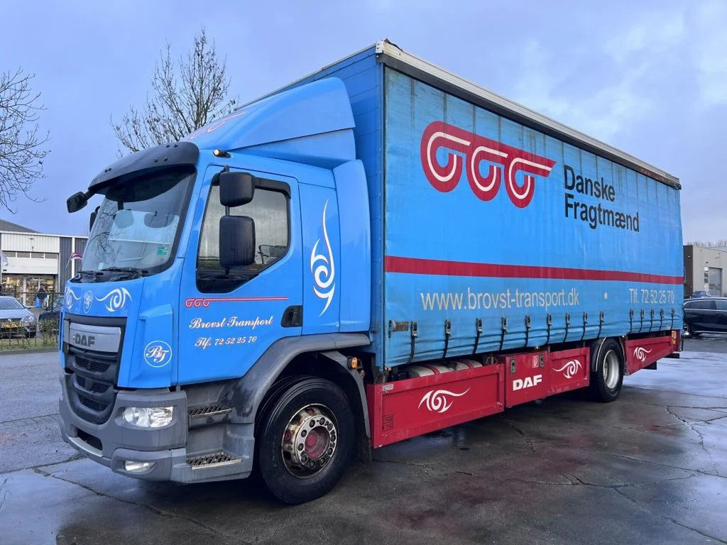 DAF LF 250 4X2 EURO 6 418.609km BOX 8.5mtr - משאית וילונות צד: תמונה 1 DAF LF 250 4X2 EURO 6 418.609km BOX 8.5mtr - משאית וילונות צד: תמונה 1