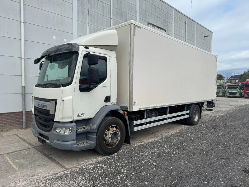 DAF LF 320 4X2 EURO 6 DHOLLANDIA LIFT BOX - משאית תיבה: תמונה 1 DAF LF 320 4X2 EURO 6 DHOLLANDIA LIFT BOX - משאית תיבה: תמונה 1