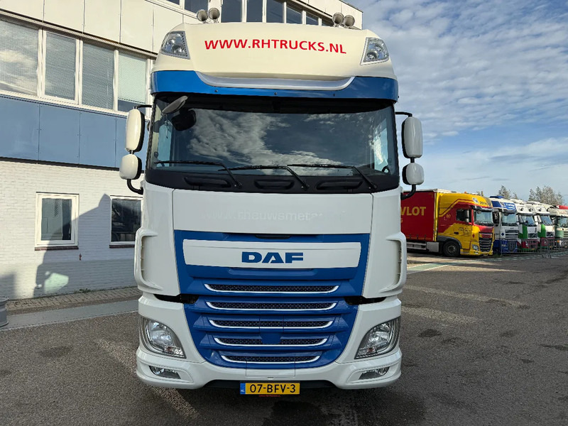 DAF XF 440 4X2 EURO 6 MEGA - ONLY 522.576 KM! - יחידת טרקטור: תמונה 2 DAF XF 440 4X2 EURO 6 MEGA - ONLY 522.576 KM! - יחידת טרקטור: תמונה 2
