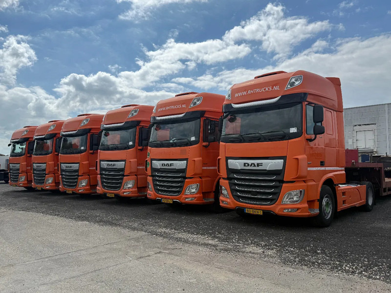 DAF XF 450 4X2 EURO 6 SKIRTS STANDKLIMA - יחידת טרקטור: תמונה 1 DAF XF 450 4X2 EURO 6 SKIRTS STANDKLIMA - יחידת טרקטור: תמונה 1