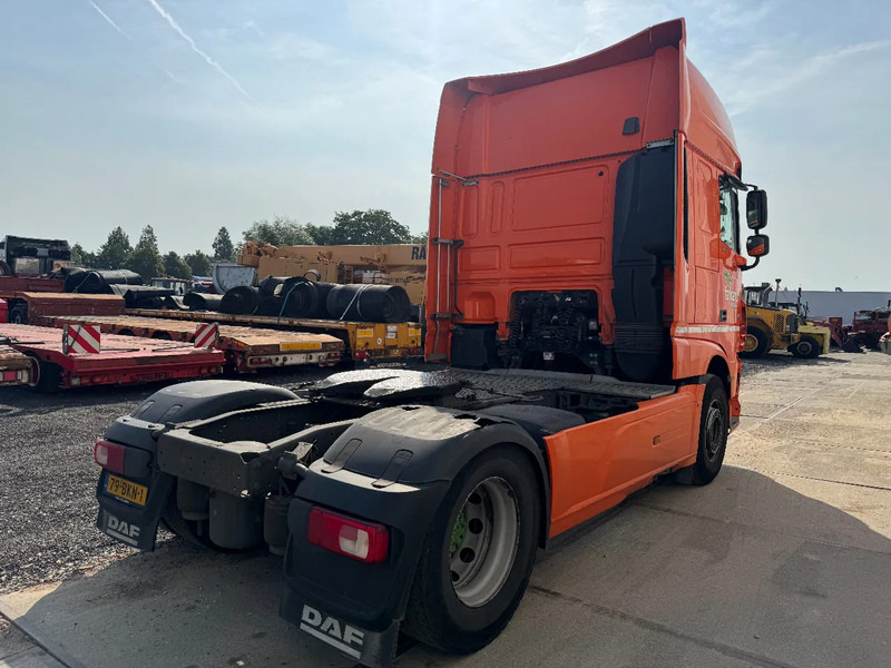 DAF XF 450 4X2 EURO 6 SKIRTS STANDKLIMA - יחידת טרקטור: תמונה 4 DAF XF 450 4X2 EURO 6 SKIRTS STANDKLIMA - יחידת טרקטור: תמונה 4