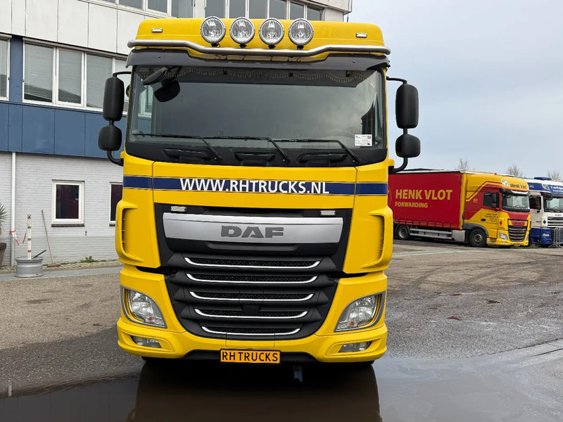 DAF XF 510 6X4 EURO 6 + RETARDER - משאית עם שלדת תא: תמונה 2 DAF XF 510 6X4 EURO 6 + RETARDER - משאית עם שלדת תא: תמונה 2