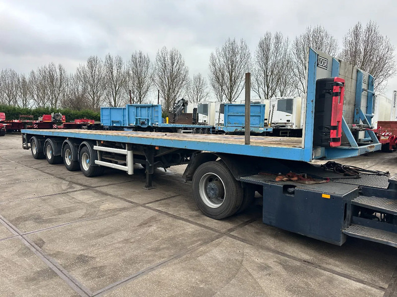 Floor 2 AXLE STEERING an 2 LIFT AXLE - סמיטריילר צד נופל/ שטוח: תמונה 2 Floor 2 AXLE STEERING an 2 LIFT AXLE - סמיטריילר צד נופל/ שטוח: תמונה 2