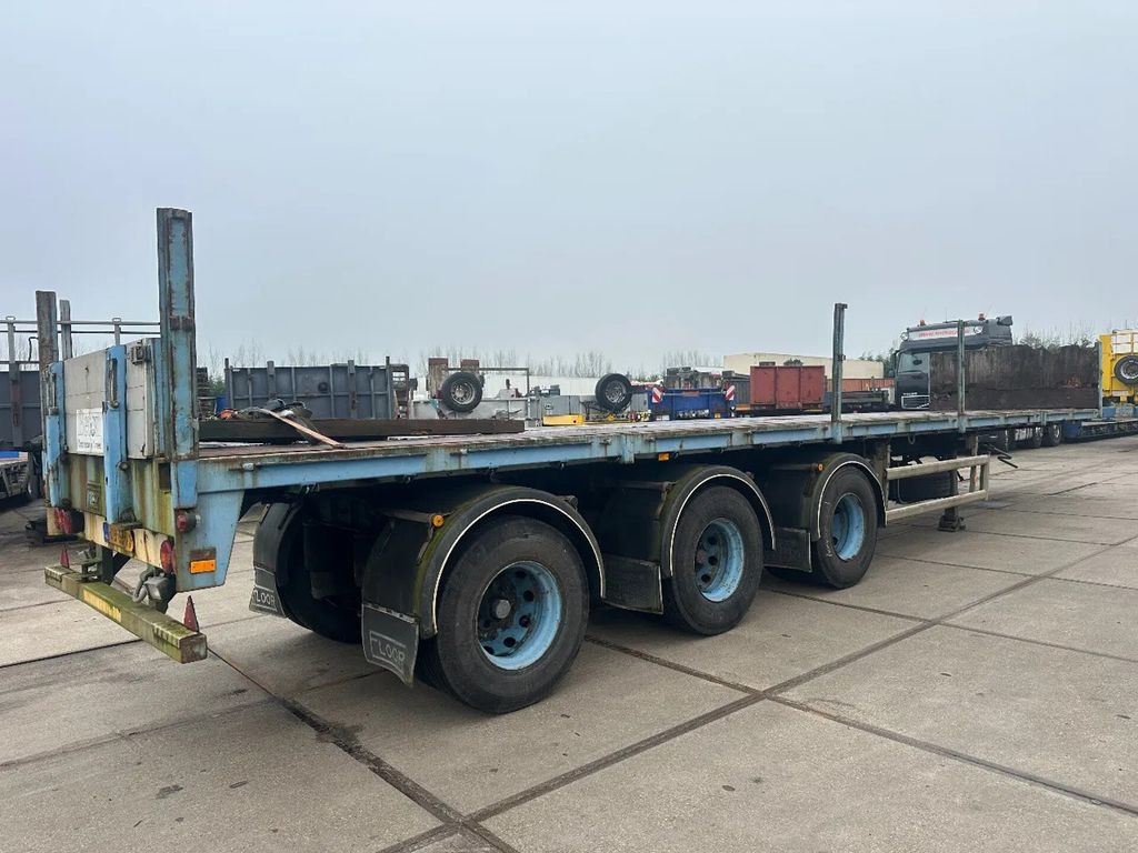 Floor LAST 2 AXLE STEERING, FIRST LIFT AXLE - סמיטריילר צד נופל/ שטוח: תמונה 5 Floor LAST 2 AXLE STEERING, FIRST LIFT AXLE - סמיטריילר צד נופל/ שטוח: תמונה 5
