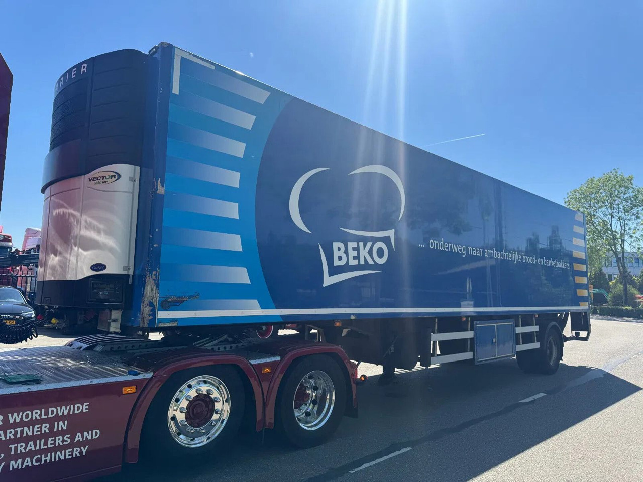 HRD SKFG - BPW AXLE + CARRIER VECTOR 1850MT - סמיטריילר עם קירור: תמונה 1 HRD SKFG - BPW AXLE + CARRIER VECTOR 1850MT - סמיטריילר עם קירור: תמונה 1