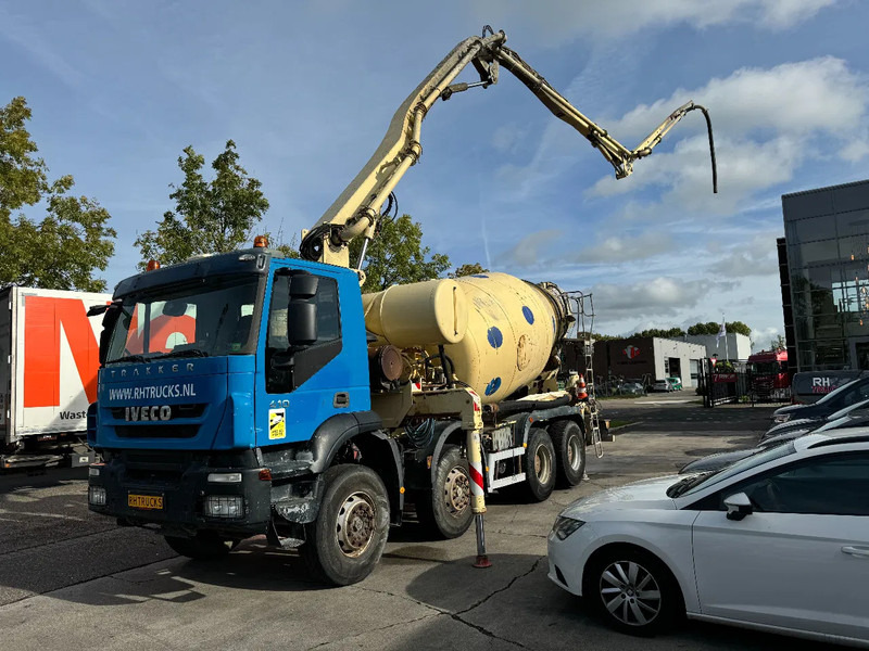 Iveco Eurotrakker 410 8X4 CIFA PUMP 24M + MIXER FULL STEEL + REMOTE CONTROL - משאית משאבת בטון: תמונה 1 Iveco Eurotrakker 410 8X4 CIFA PUMP 24M + MIXER FULL STEEL + REMOTE CONTROL - משאית משאבת בטון: תמונה 1