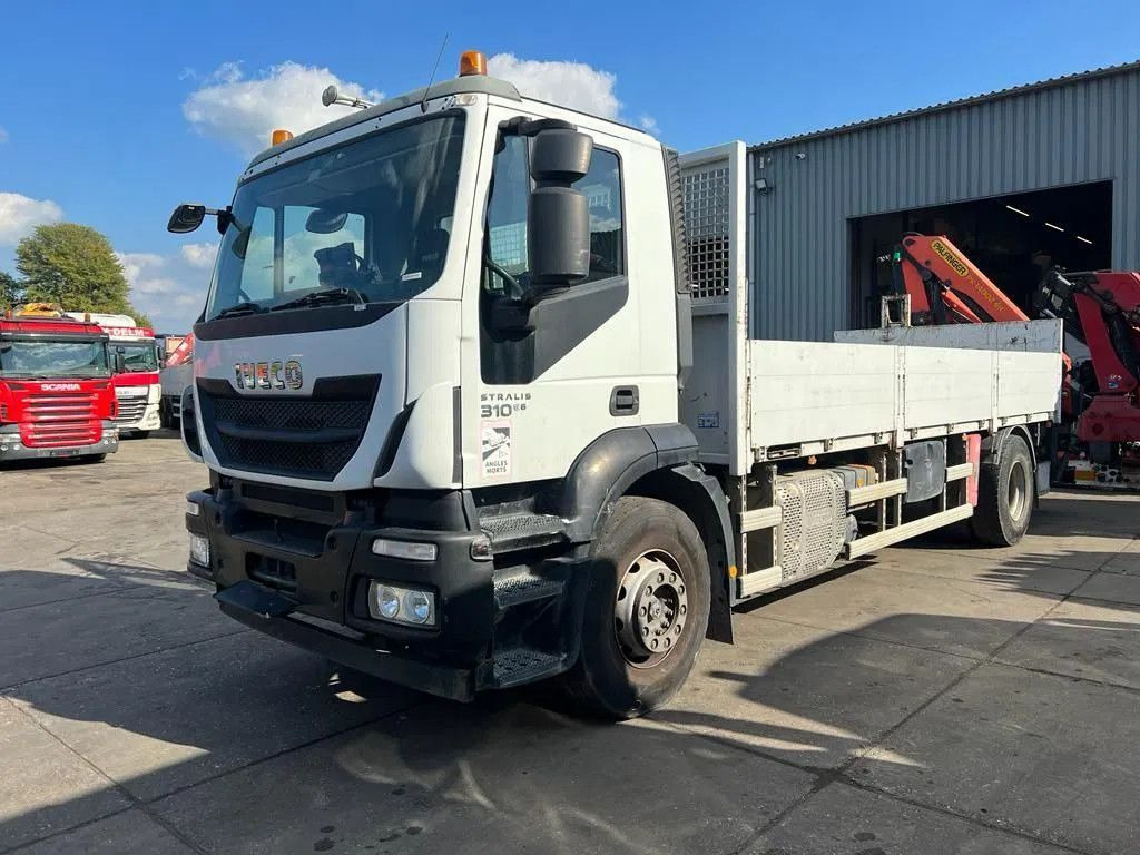 Iveco Stralis 310 PALFINGER PK14002 - MOTOR DEFECT - משאית צד נופל/ שטוחה, משאית מנוף: תמונה 1 Iveco Stralis 310 PALFINGER PK14002 - MOTOR DEFECT - משאית צד נופל/ שטוחה, משאית מנוף: תמונה 1