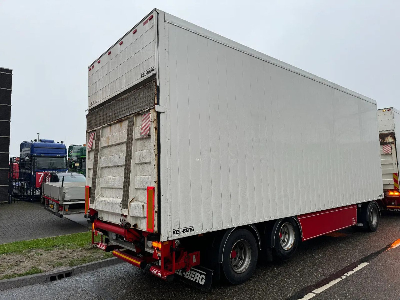 Kel-Berg D24B3 - 3 AXLE BPW + ZEPRO ZHD 250-155 MA - קרון נגרר בתיבה סגורה: תמונה 3 Kel-Berg D24B3 - 3 AXLE BPW + ZEPRO ZHD 250-155 MA - קרון נגרר בתיבה סגורה: תמונה 3