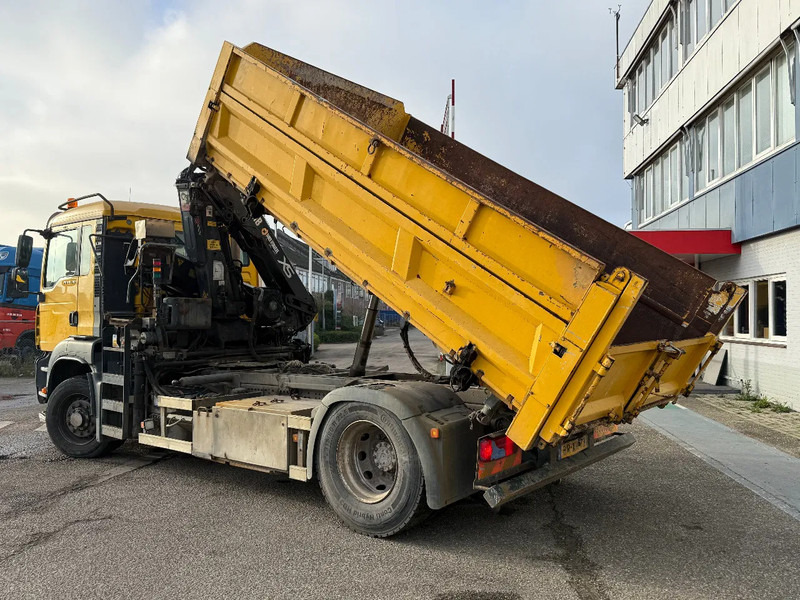 MAN TGA 18.310 4X4 + HIAB 122 ES-2 - DAMAGED CRANE - מזהיר, משאית מנוף: תמונה 4 MAN TGA 18.310 4X4 + HIAB 122 ES-2 - DAMAGED CRANE - מזהיר, משאית מנוף: תמונה 4