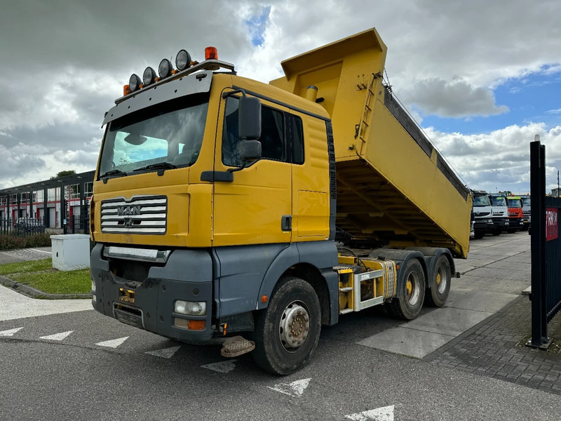 MAN TGA 26.530 6X4 MANUAL 3 PEDALS TIPPER KIPPER - מזהיר: תמונה 1 MAN TGA 26.530 6X4 MANUAL 3 PEDALS TIPPER KIPPER - מזהיר: תמונה 1