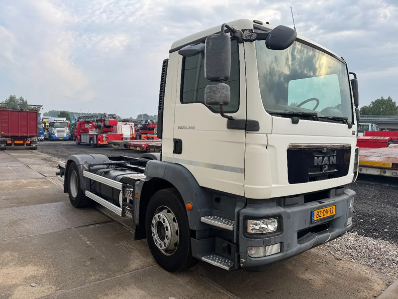 MAN TGM 18.340 4X2 EURO 5 CHASSIS - משאית עם שלדת תא: תמונה 3 MAN TGM 18.340 4X2 EURO 5 CHASSIS - משאית עם שלדת תא: תמונה 3