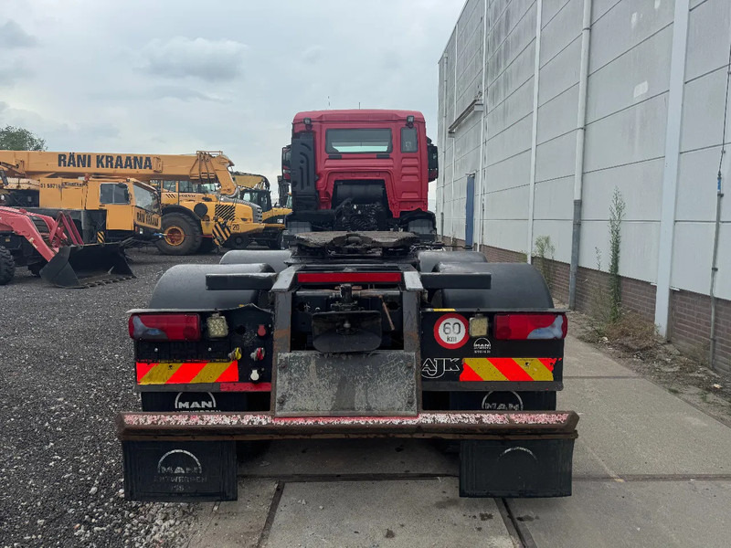 MAN TGS 33.460 6X6 BBS - EURO 6 - FULL STEEL SUSP.! + ROCKINGER - יחידת טרקטור: תמונה 4 MAN TGS 33.460 6X6 BBS - EURO 6 - FULL STEEL SUSP.! + ROCKINGER - יחידת טרקטור: תמונה 4