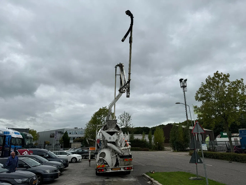 MAN TGS 35.400 8X4 PUTZMEISTER PUMP 21-3 + LIEBHERR MIXER - משאית משאבת בטון: תמונה 3 MAN TGS 35.400 8X4 PUTZMEISTER PUMP 21-3 + LIEBHERR MIXER - משאית משאבת בטון: תמונה 3
