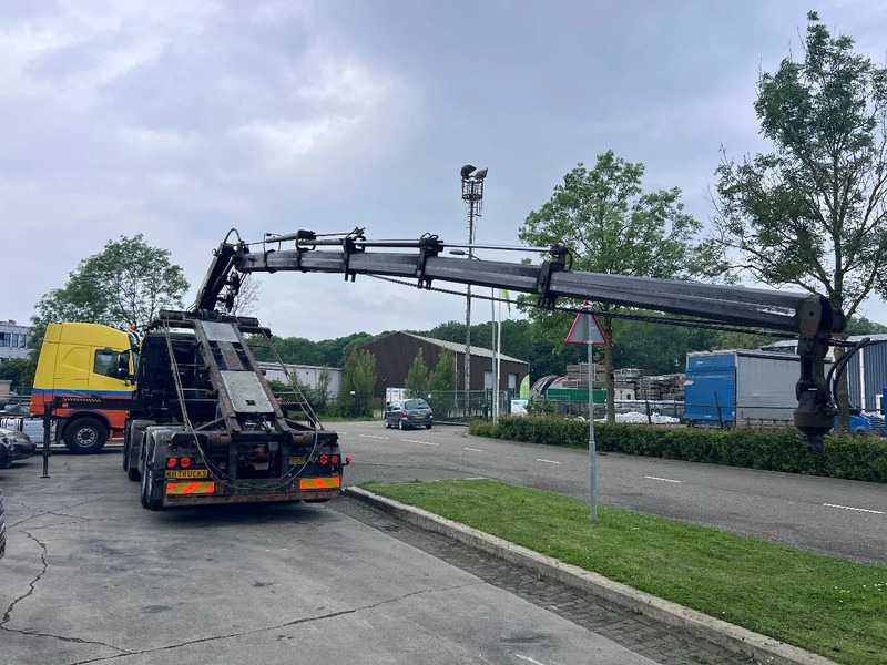 MAN TGS 35.440 8X2-4 + HIAB 220C-5 REMOTE + CABLE LIFT AUTOMATIC - משאית מנוף: תמונה 5 MAN TGS 35.440 8X2-4 + HIAB 220C-5 REMOTE + CABLE LIFT AUTOMATIC - משאית מנוף: תמונה 5