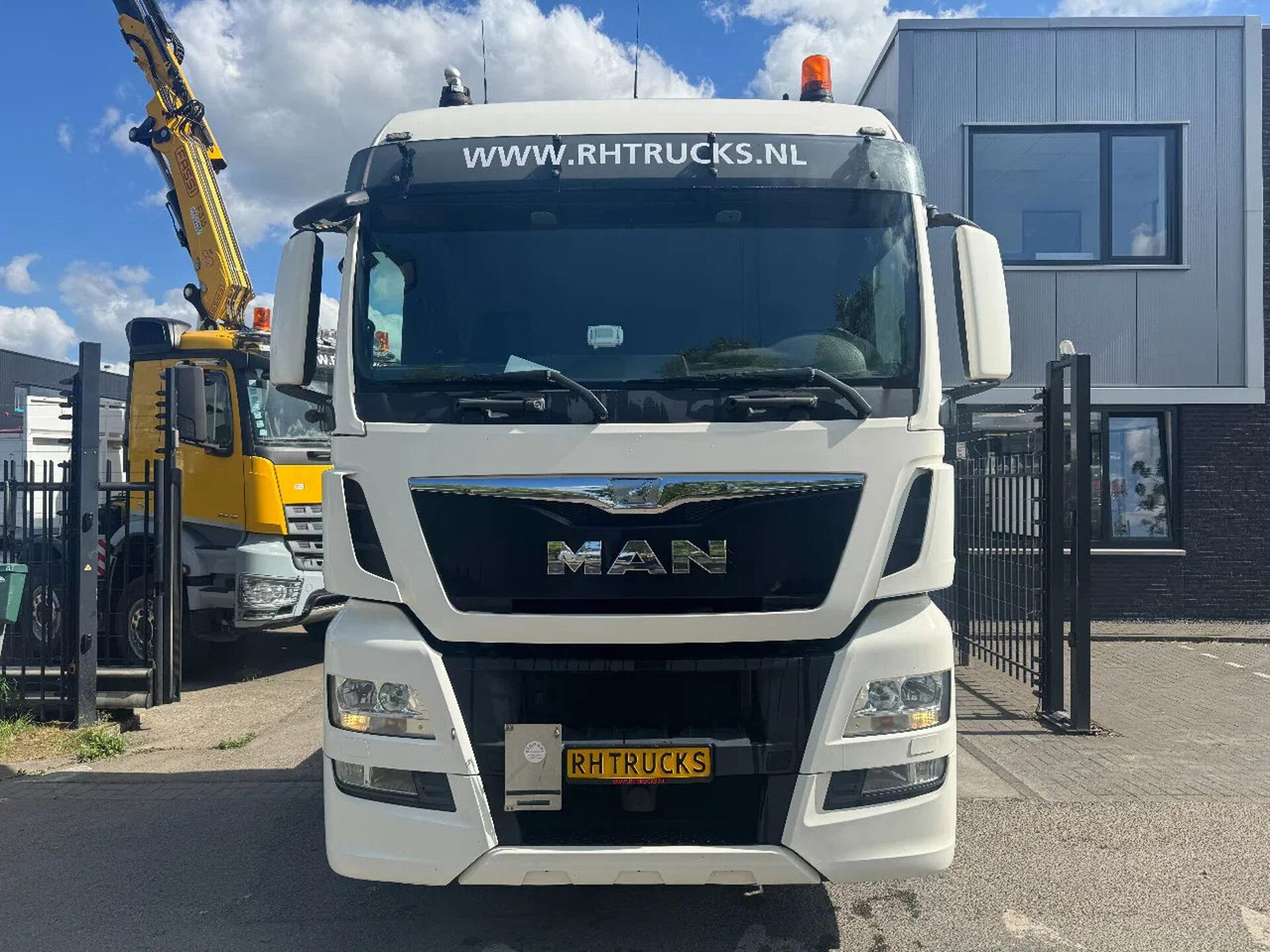 MAN TGX 26.480 6X2 EURO 6 SPOILERS AUTOMATIC - יחידת טרקטור: תמונה 2 MAN TGX 26.480 6X2 EURO 6 SPOILERS AUTOMATIC - יחידת טרקטור: תמונה 2