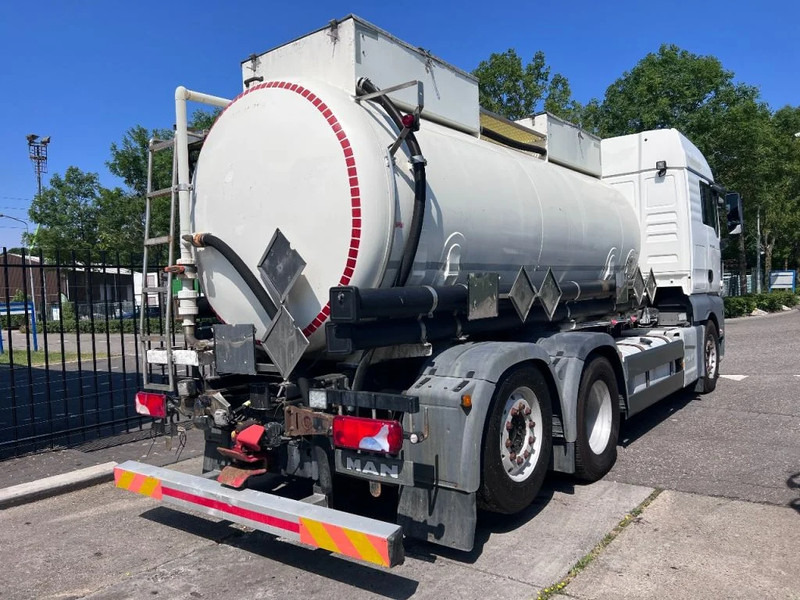 MAN TGX 26.560 6X2 EURO 6 - 11.500L VACUUM CLEANER - 2 COMPARTIMENTEN + INTARDER - משאית ואקום: תמונה 5 MAN TGX 26.560 6X2 EURO 6 - 11.500L VACUUM CLEANER - 2 COMPARTIMENTEN + INTARDER - משאית ואקום: תמונה 5