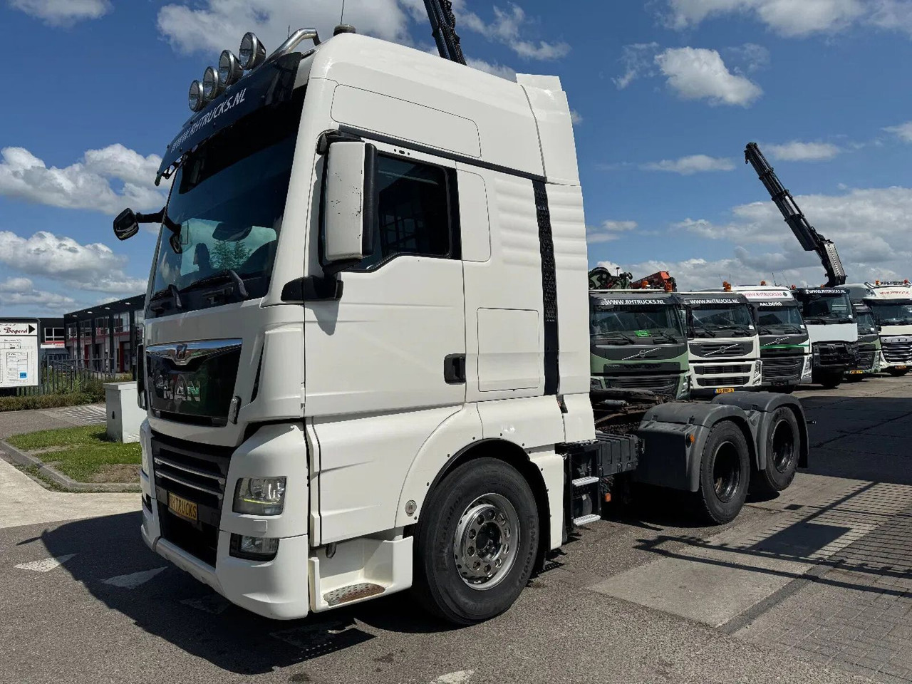 MAN TGX 28.500 6X2 EURO 6 RETARDER DOUBLE AIR - יחידת טרקטור: תמונה 1 MAN TGX 28.500 6X2 EURO 6 RETARDER DOUBLE AIR - יחידת טרקטור: תמונה 1