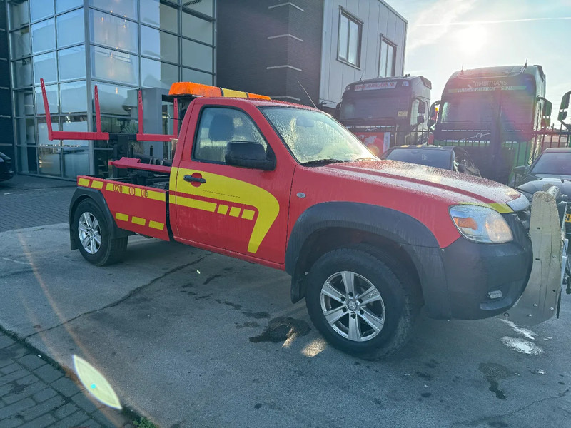 Mazda BT-50 4X4 + TOW TRUCK + DOUBLE WINCH + REMOTE - כלי רכב מסחרי: תמונה 3 Mazda BT-50 4X4 + TOW TRUCK + DOUBLE WINCH + REMOTE - כלי רכב מסחרי: תמונה 3