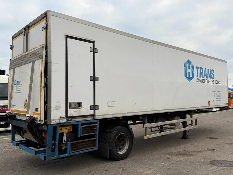 Renders + CARRIER VECTOR 1850 + DHOLLANDIA LIFT - סמיטריילר עם קירור: תמונה 4 Renders + CARRIER VECTOR 1850 + DHOLLANDIA LIFT - סמיטריילר עם קירור: תמונה 4